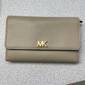 Michael Kors wallet